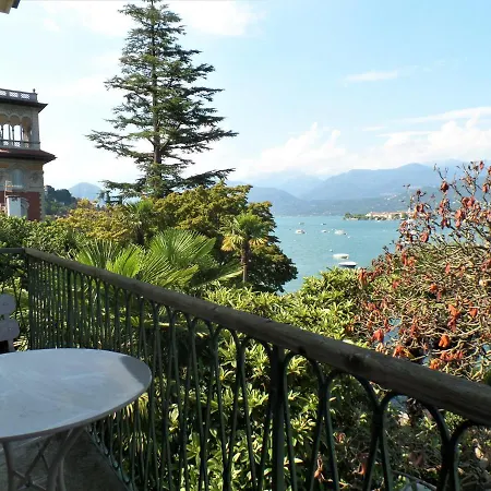 Apartment La Baia